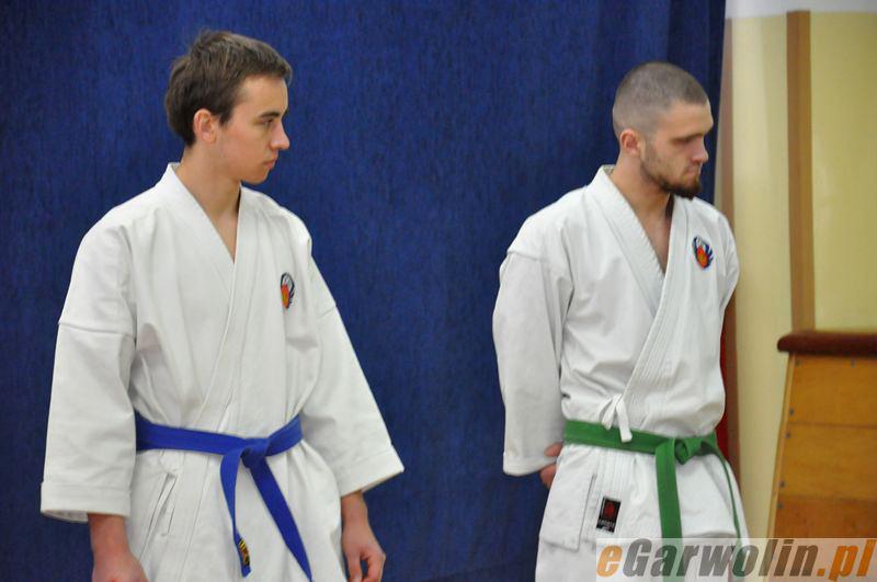 Mistrzowie i uczniowie karate z pokazem w OHP  (video)