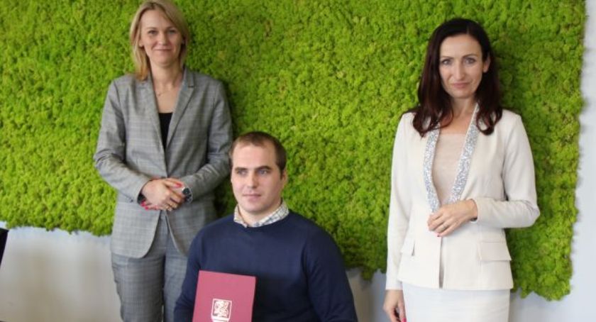 Nagroda Zarządu Powiatu dla szermierza Michała Dąbrowskiego