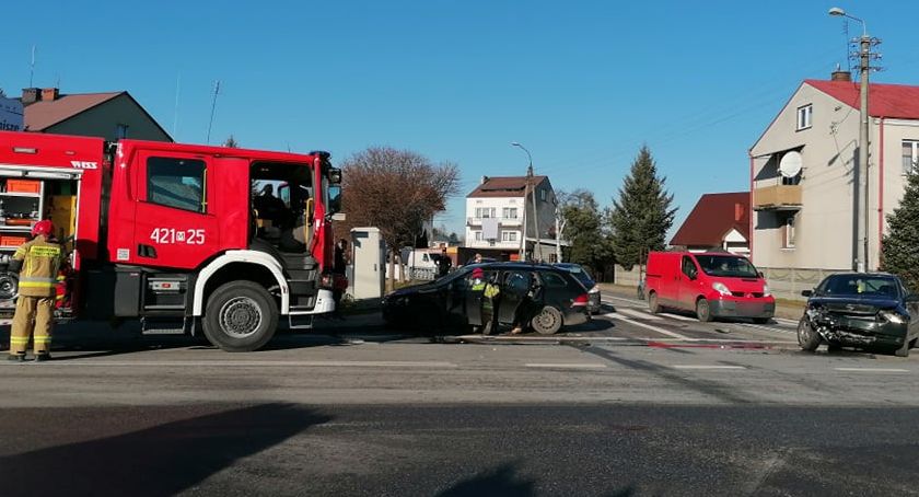 Wypadek w Garwolinie – Na DK 76 zderzyły się trzy samochody