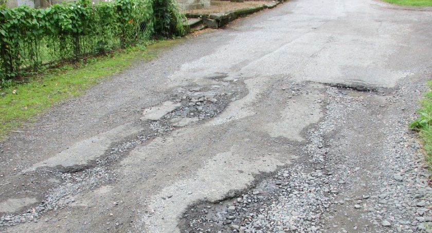 Powiat i gminy z dofinansowaniem z Funduszu Dróg Samorządowych