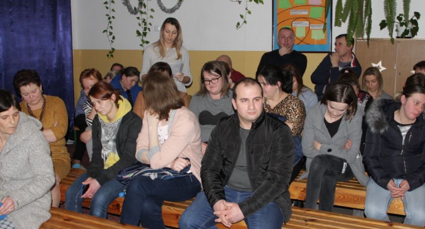 Wójt Kwiatkowski - Proces likwidacji szkoły w Oronnem w tym roku jest zawieszony
