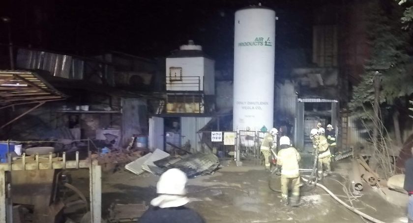 Pożar hali odlewni żeliwa 