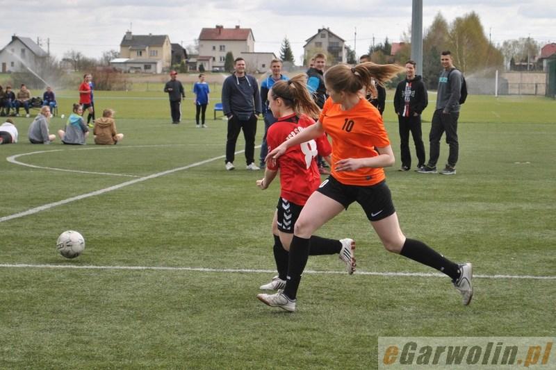 Piłkarki LO Garwolin najlepsze w wiosennym turnieju