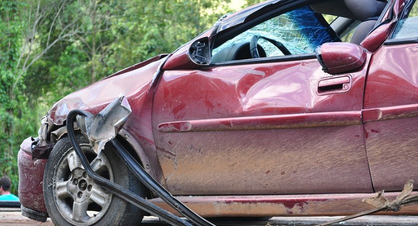 Kolizja volvo z ciągnikiem rolniczym – Kierowca był pijany – Piraci drogowi ukarani