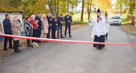 Mieszkańcy zorganizowali uroczystość! Nowa nawierzch…