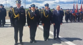 Strażacy wyróżnieni podczas otwarcia nowej komendy