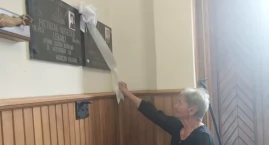 Oddał serce mieszkańcom. Odsłonięto tablicę upamiętn&hellip;