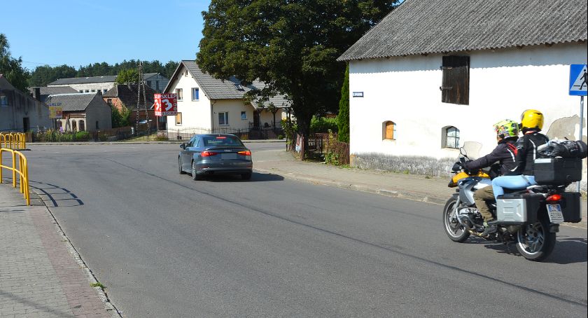 Gdzie podziały się pasy w Studzienicach?