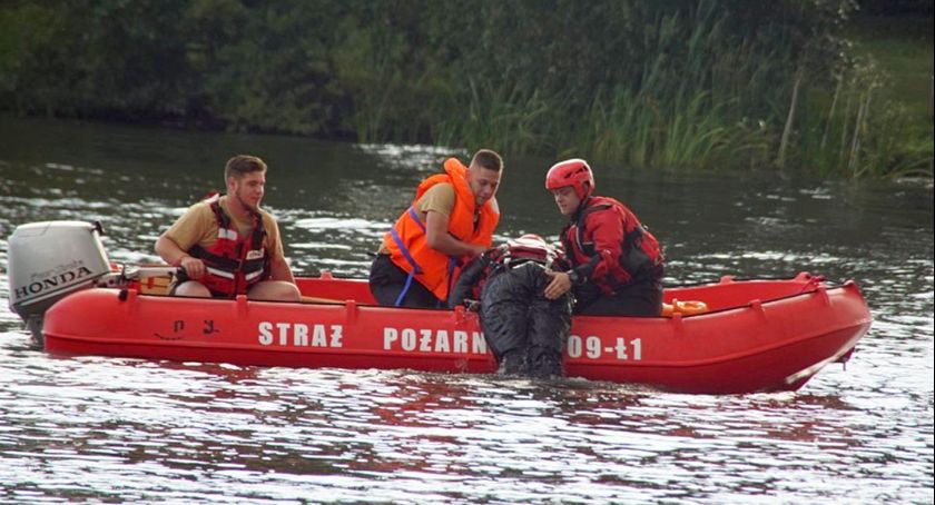 OSP Rokity ma nową łódź ratunkową