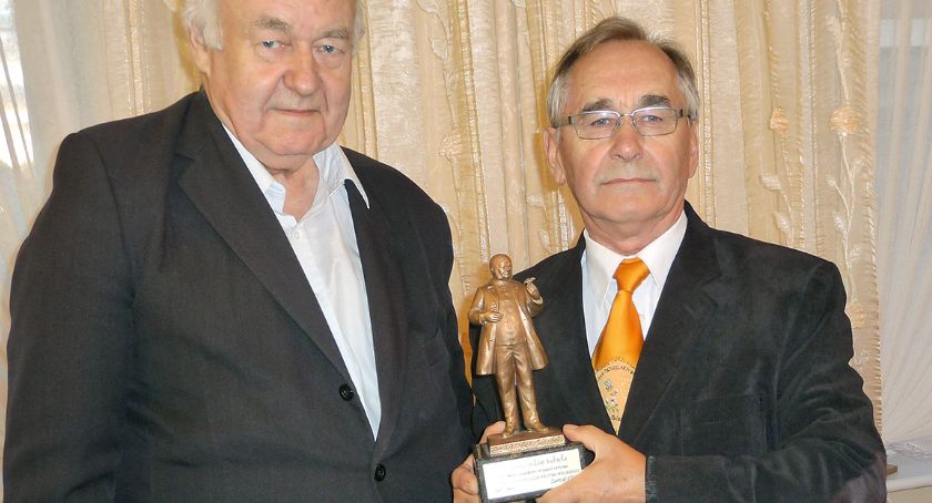 Mieczysław Kobiella otrzymał Statuetkę ks. dr. Jana Dzierżona