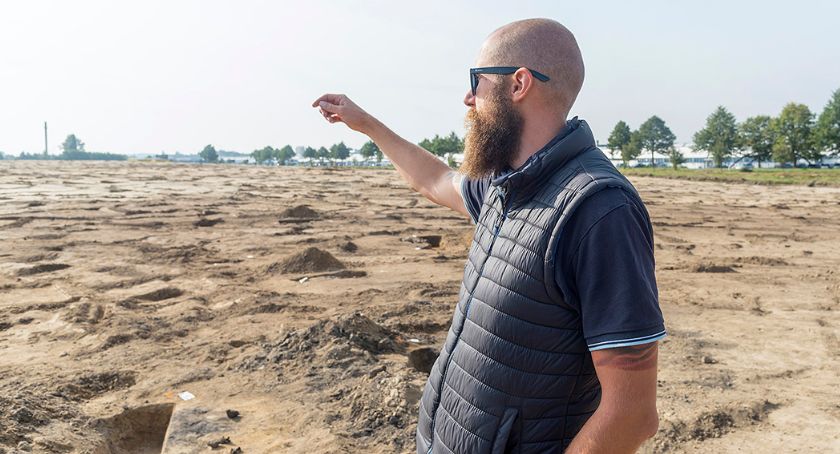 Wykopaliska archeologiczne między Dąbiem a Bytowem