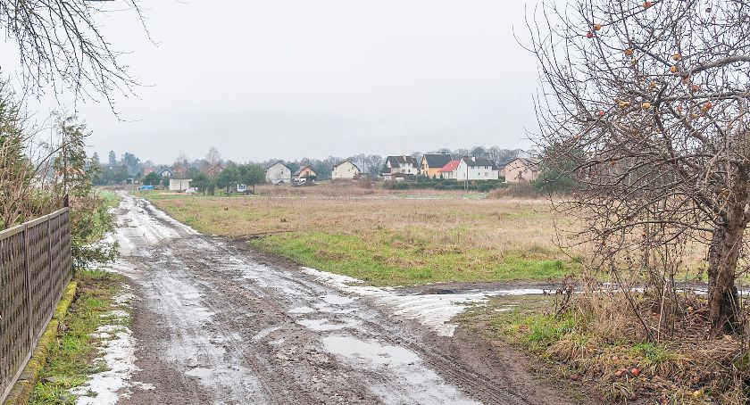 Gmina Kołczygłowy kupiła działkę, którą chce sprzedać