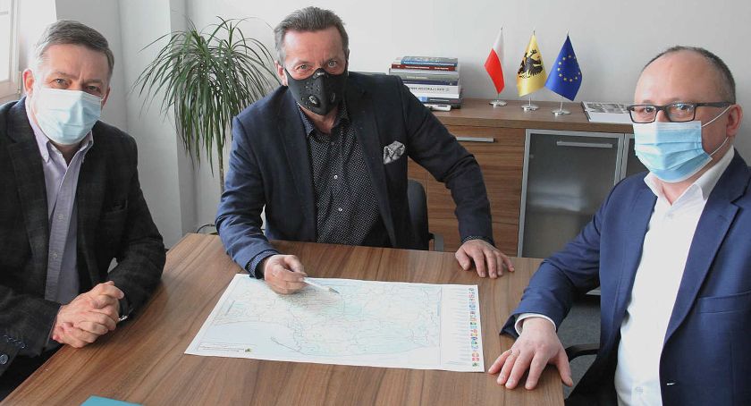 Pieniądze na dokumentację remontu drogi wojewódzkiej nr 228 w Parchowie