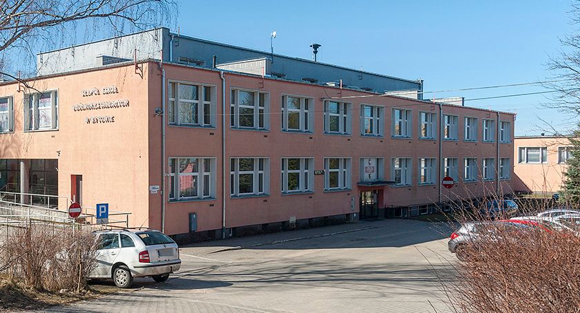 Zespół Szkół Ogólnokształcących w Bytowie i Zespół Szkół Ogólnokształcących i Technicznych w Miastku bez dyrektorów