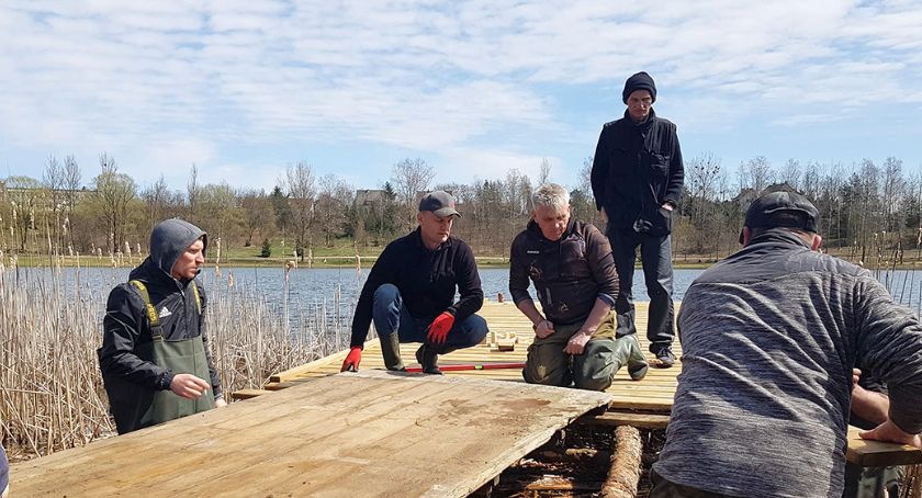 Nowe pomosty nad jeziorem Głęboczek w Lipnicy