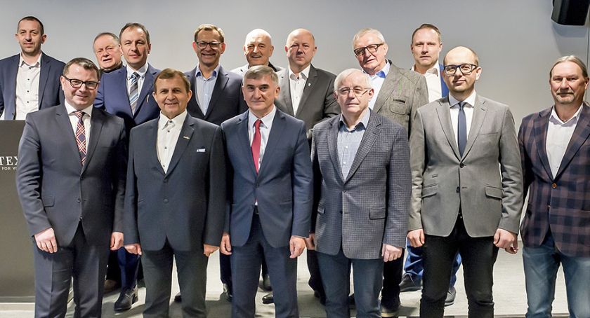 Stowarzyszenie ma lobbować na rzecz połączenia Bytowa z S6