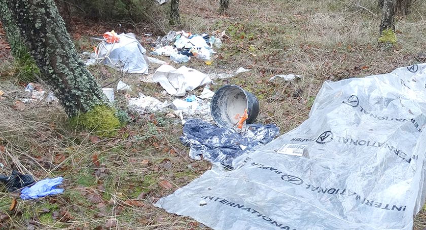 Ukarany za podrzucenie śmieci w Kiedrowicach