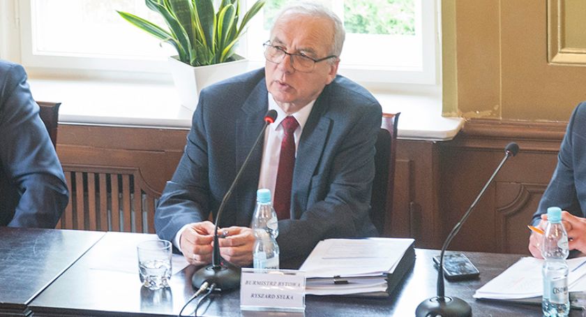 Ryszard Sylka złożył raport o stanie gminy Bytów