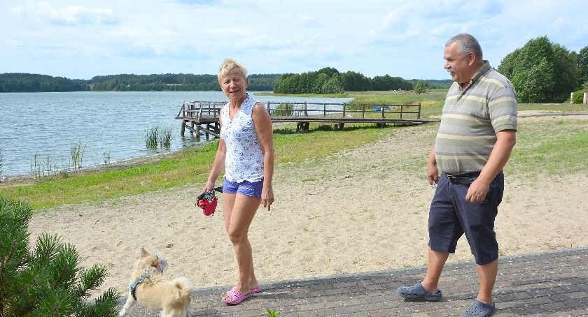 Śmieci nad jeziorami 