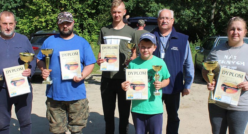 Zawody wędkarskie na Jeziorze Krosnowskim, czyli co zrobić, by pozbyć się sumika karłowatego?