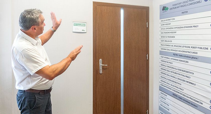 Oferty pracy dla młodych, emerytów i obcokrajowców