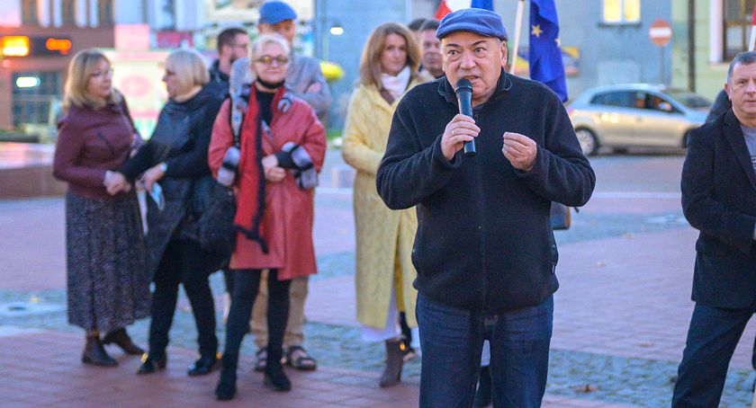 Manifestacja przeciwko Polexitowi w Bytowie