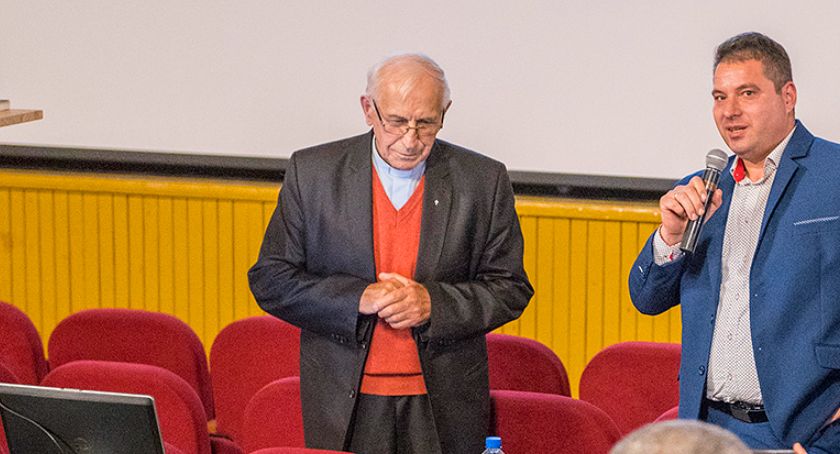 Ks. Eugeniusz Marciniak o apiterapii w Bytowie cz. 2