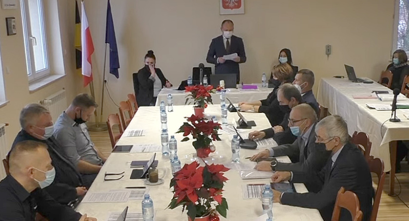 Konflikt wójta z przewodniczącym rady w Parchowie