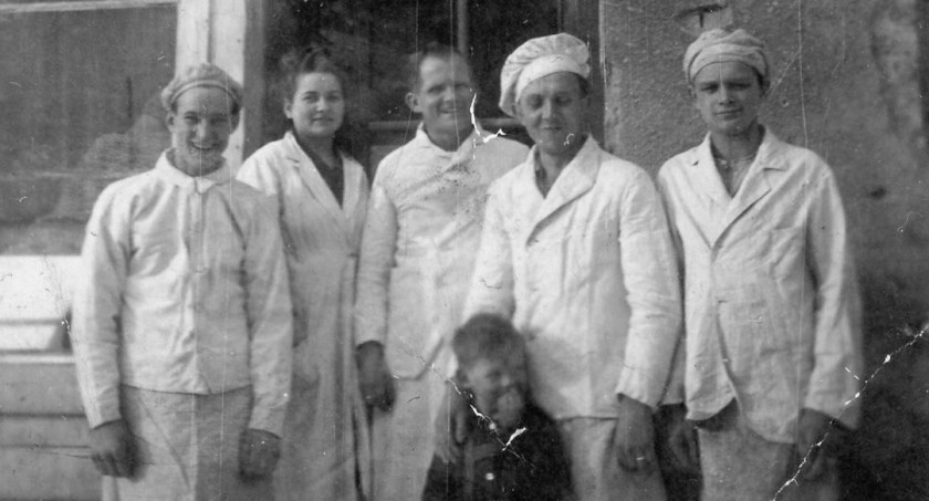 Wspominają zapach pieczywa i smak lodów. Historia piekarni i lodziarni Gostomskich w Bytowie