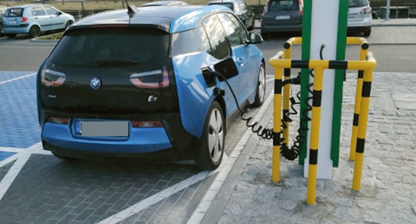 Auta elektryczne doładujesz w Bytowie