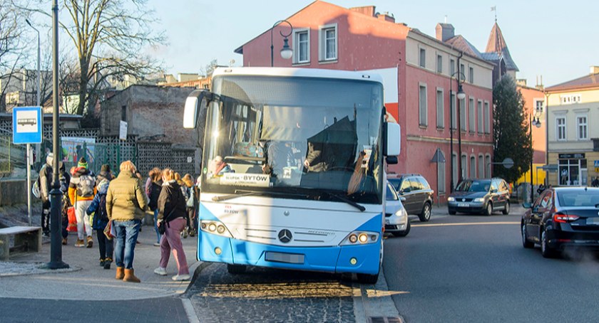 Czy przy Szkole Podstawowej nr 5 w Bytowie powstanie zatoka autobusowa?