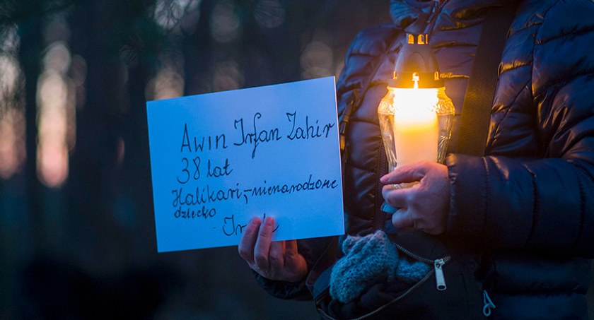 Na dawnej polsko-niemieckiej granicy w Chośnicy zapalono znicze