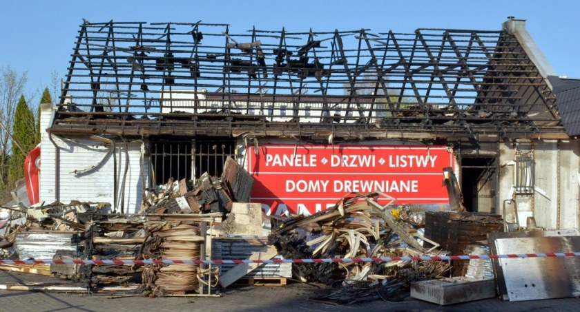 Spłonął sklep przy ul. Kochanowskiego