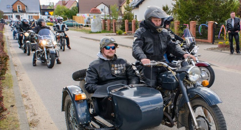 Spodziewali się setki, przyjechało pół tysiąca. W Kołczygłowach otwarto sezon motocyklowy