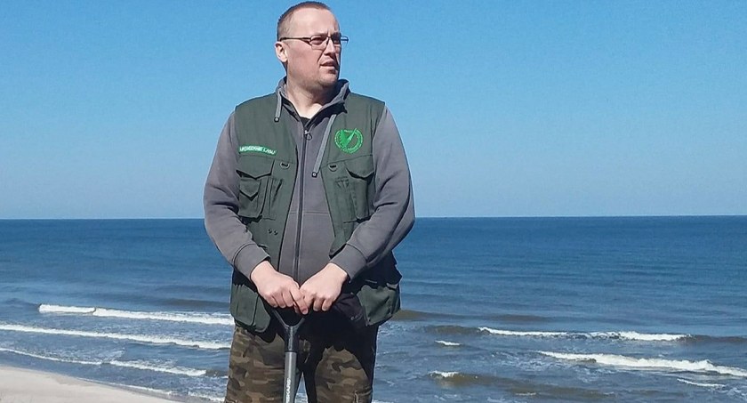 Na jego widok większość bierze nogi za pas. Dlaczego? Rozmawiamy z Tomaszem Kowalczykiem, gleboznawcą leśnym