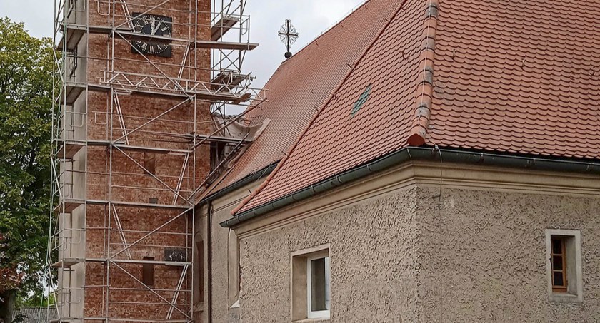 Życie religijne i powstanie parafii w Borowym Młynie