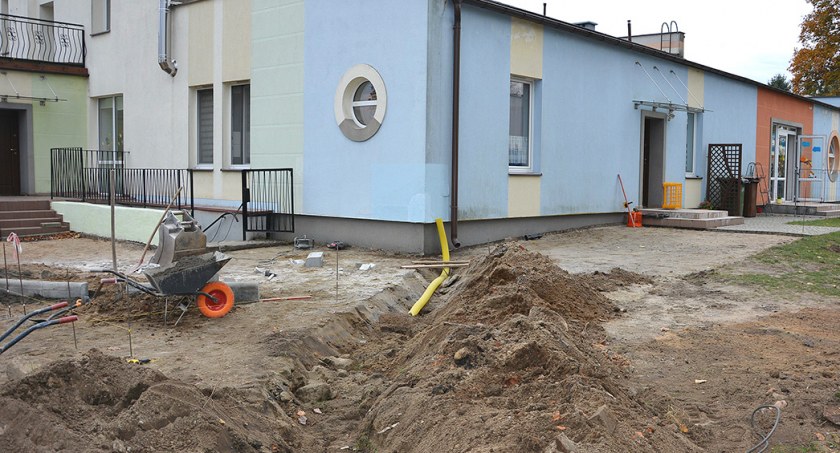 Żłobek w Kołczygłowach jeszcze nie powstał, nie ma szefa, ale już ma nazwę