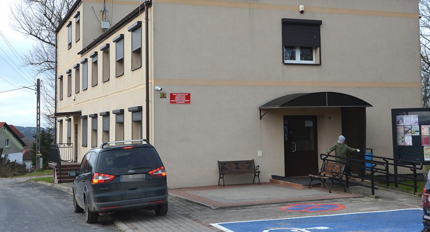 Gmina Parchowo w tym roku rozpocznie przygotowania do budowy nowej siedziby. Budżet gminy na 2023 r.