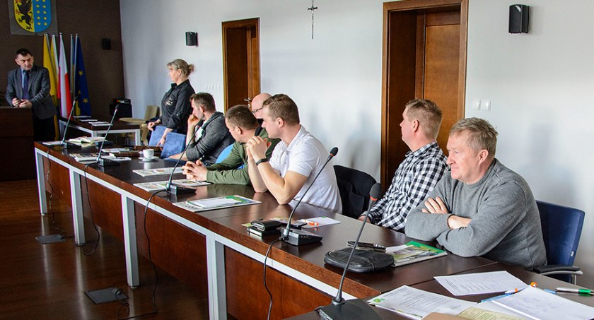 „We wprowadzonych ekoschematach jest wiele sprzeczności” - mówią doradcy pomagający rolnikom wypełnić wnioski o unijne wsparcie
