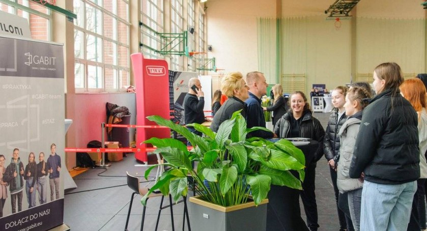 Handlowiec, logistyk, a może fotograf. Przedstawicieli jakich zawodów poszukują bytowscy przedsiębiorcy?