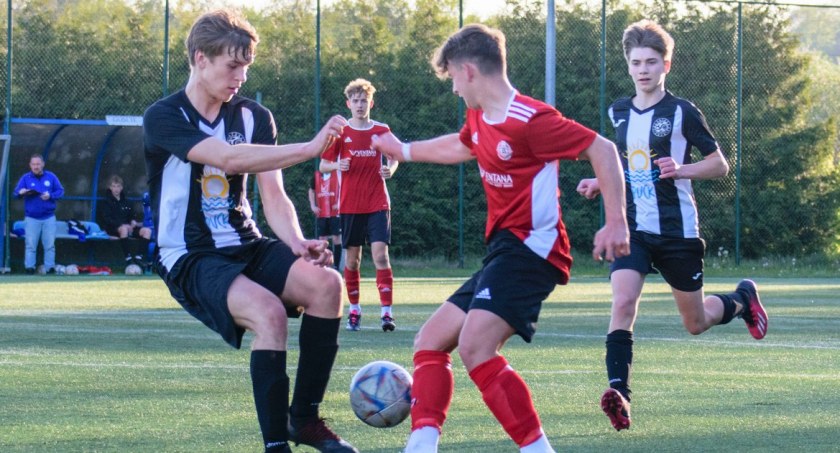 Juniorzy młodsi Bytovii w Bytowie w ładnym stylu pokonali Zatokę Puck 4:0