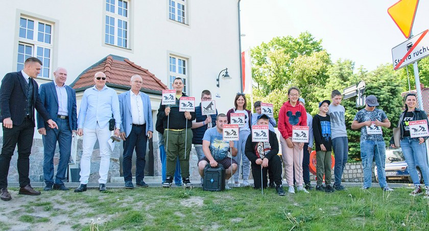 Sprzątaj po swoim pupilu. Akcja uczniów Specjalnego Ośrodka Szkolno-Wychowawczego