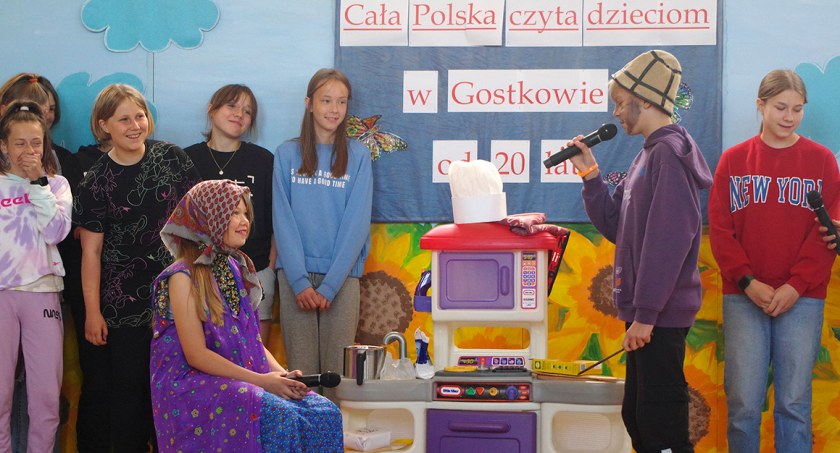 Szkoła w Gostkowie od 20 lat uczestniczy w kampanii „Cała Polska czyta dzieciom”