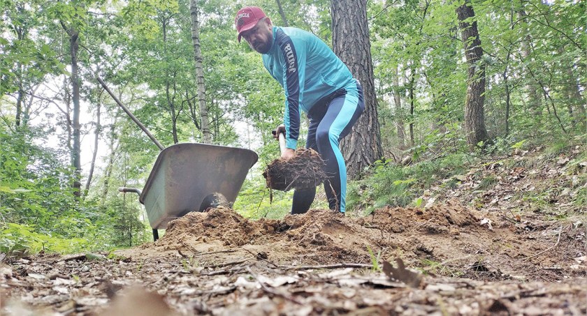 W gminie Bytów powstały trzy trasy do uprawiania nordic walking. Zobacz, którędy prowadzą