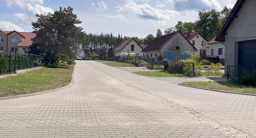 W Studzienicach na drogach przybyło 940 m nowej nawierzchni