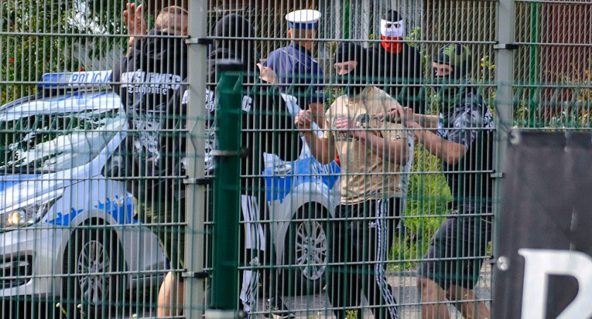 Bójka pseudokibiców na meczu Bytovii Bytów z Myśliwcem Tuchomie