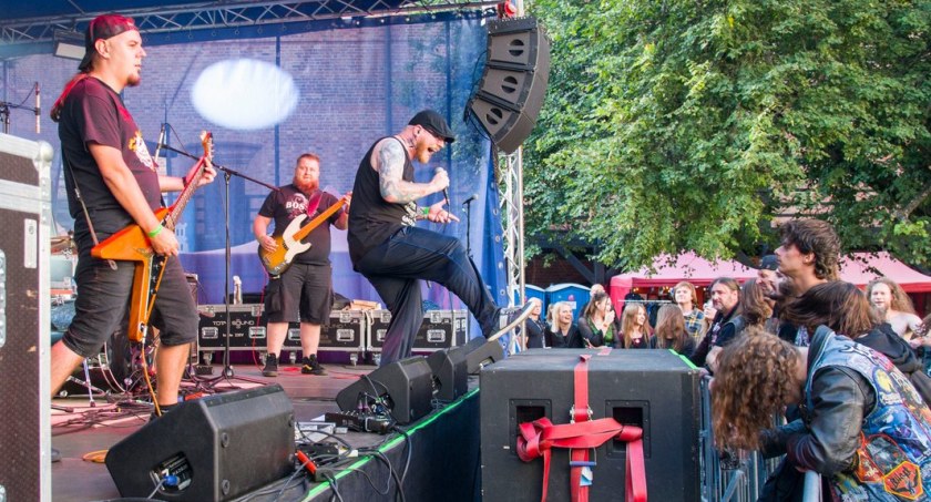 Ostre brzmienia na krzyżackim zamku. Festiwal Thunder Fest w Bytowie
