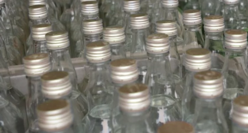 W internecie chciała kupić 250 butelek wódki. Alkoholu jednak nie dostała