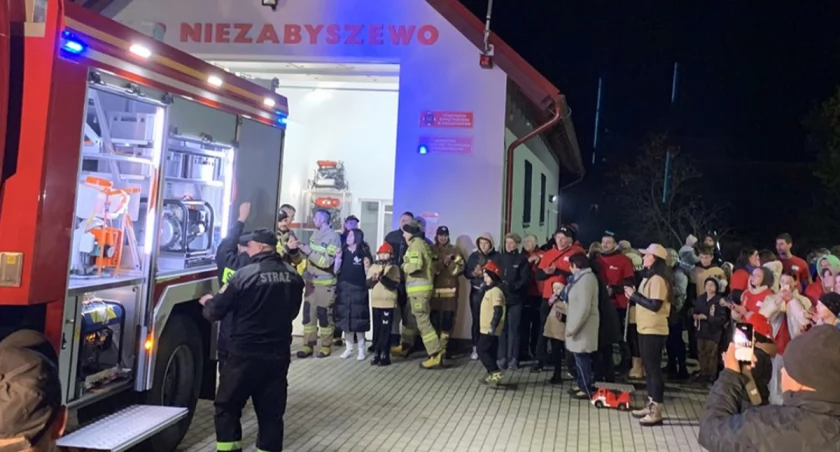 Strażacy z Niezabyszewa cieszą się z nowego wozu. Zastąpi 35-letniego Stara