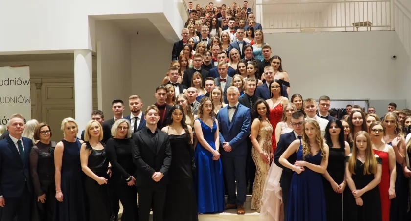 Studniówka Zespołu Szkół Ekonomiczno-Usługowych w Bytowie